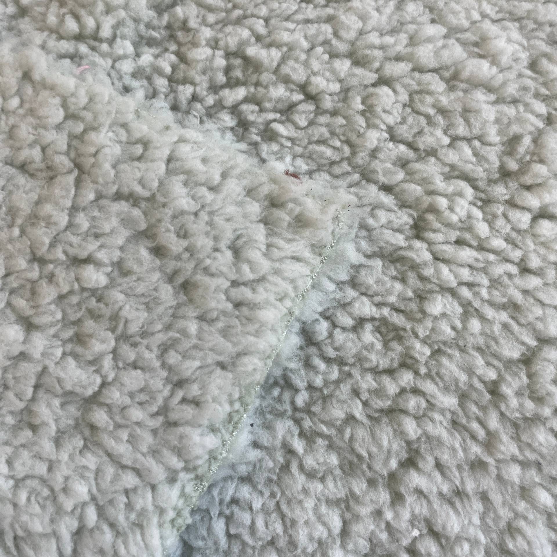 पॉलिएस्टर प्रिंटेड बेबी फ्लीस के साथ शिशु के आराम को बढ़ाएं