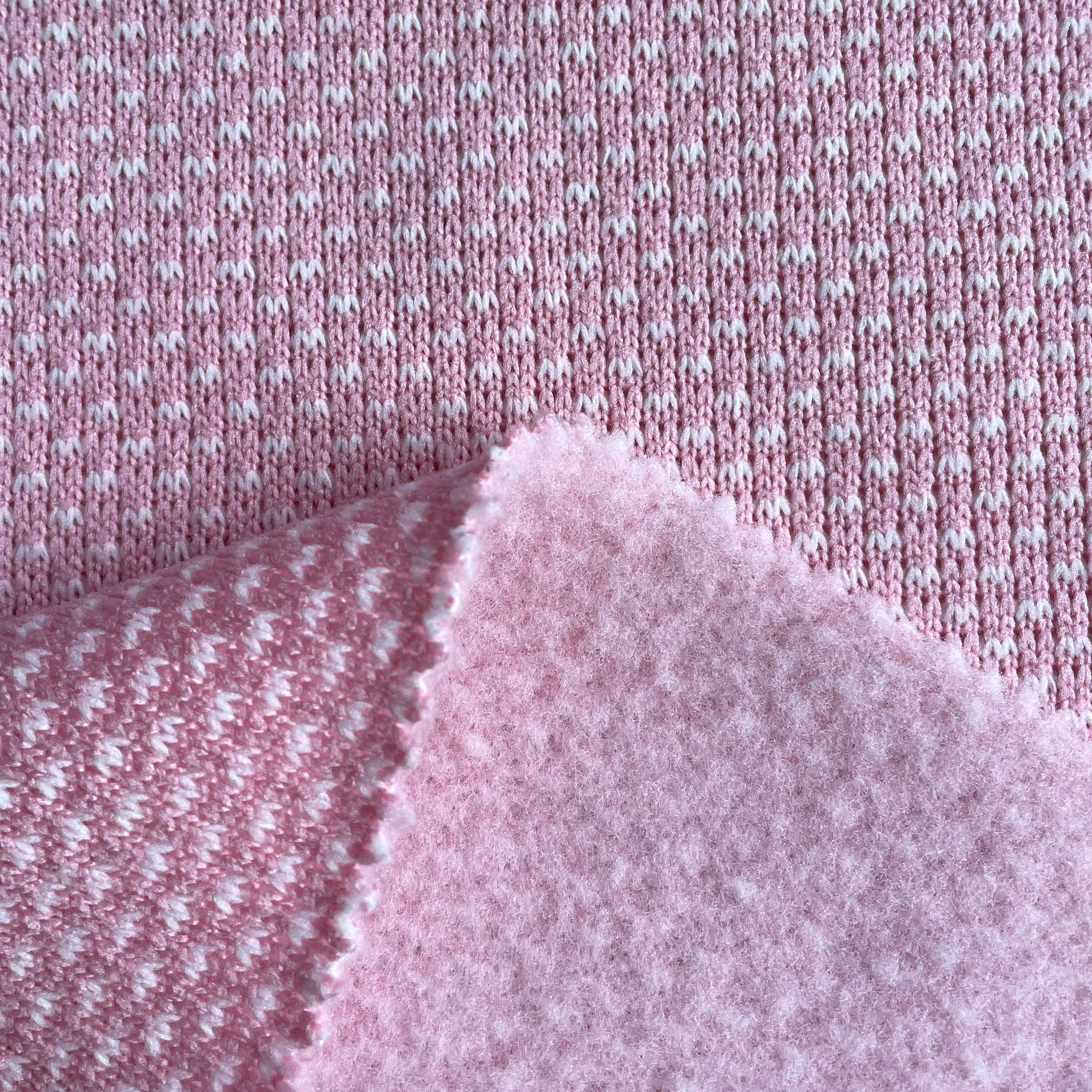 100% पॉलिएस्टर: आराम और बहुमुखी कपड़ा नवाचार