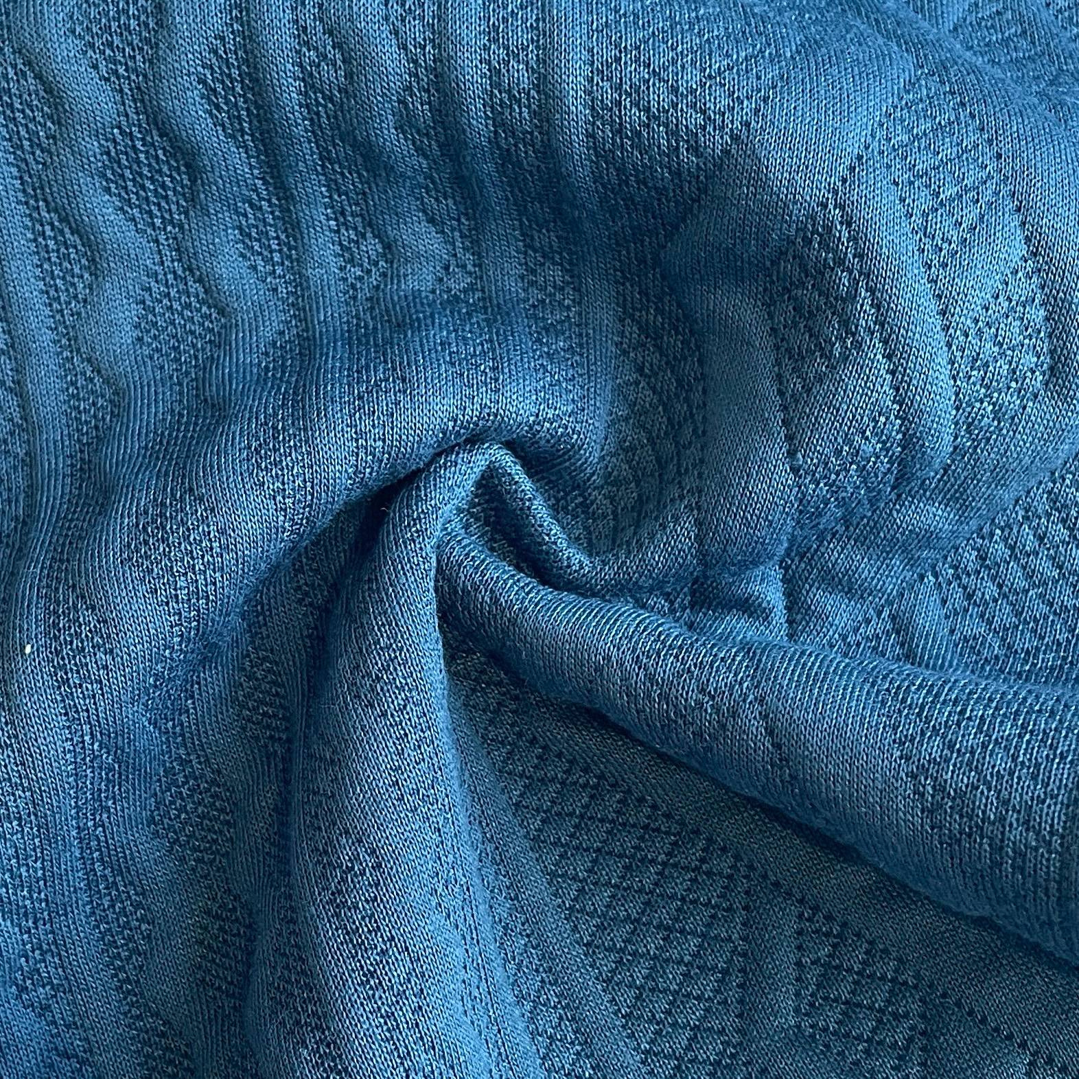 100% पॉलिएस्टर जैक्वार्ड फैब्रिक की खोज: बहुमुखी प्रतिभा और नवीनता