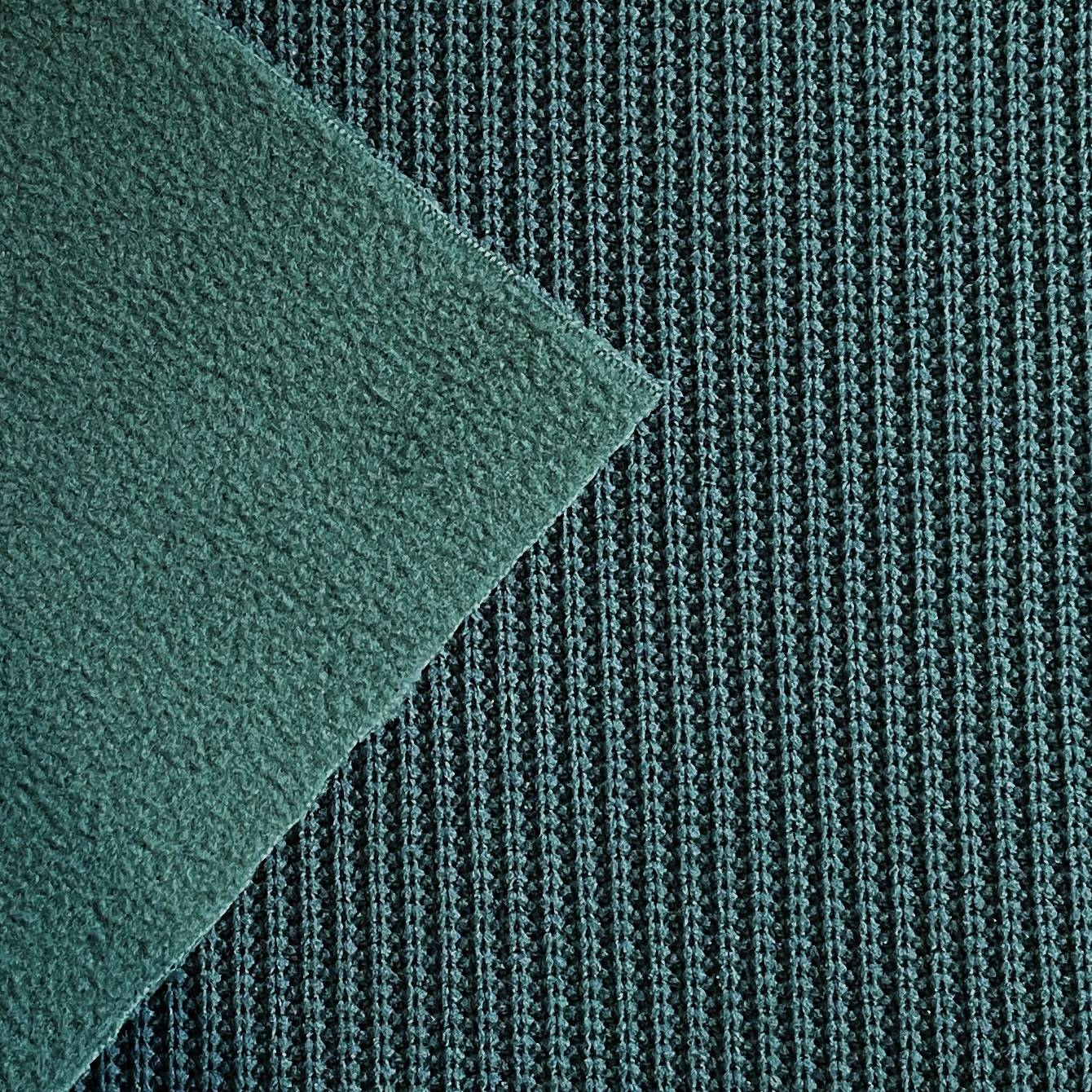 Bonded Polar Fleece: Sustainable Warmth in Outdoor Clothing